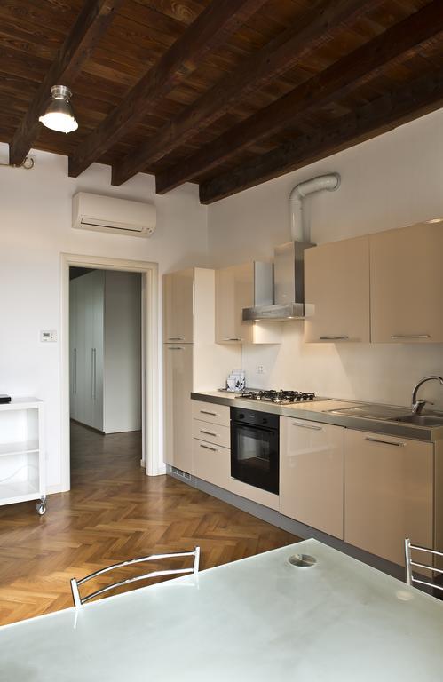 La Maison Del Capestrano Milan Bilik gambar