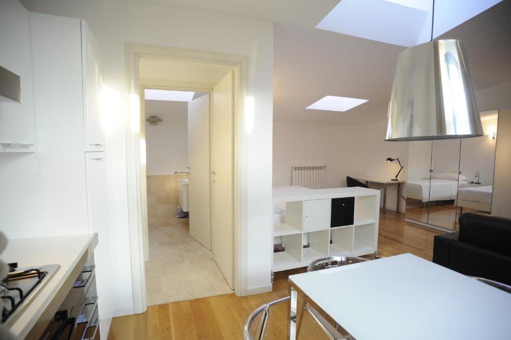 La Maison Del Capestrano Milan Bilik gambar